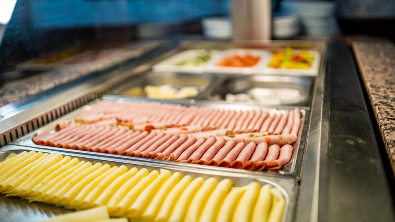 Kupelne Domceky - Kupele Cerveny Klastor Smerdzonka Buitenkant foto